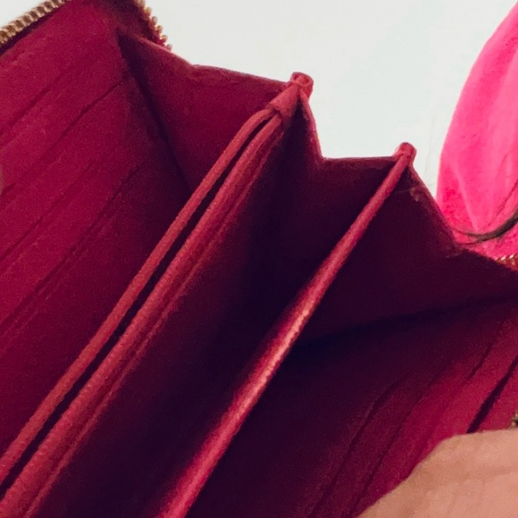 Coach Zip-Around Wallet Pink & Logo π Classic Logo with Barbie Pink! - Picture 6 of 8